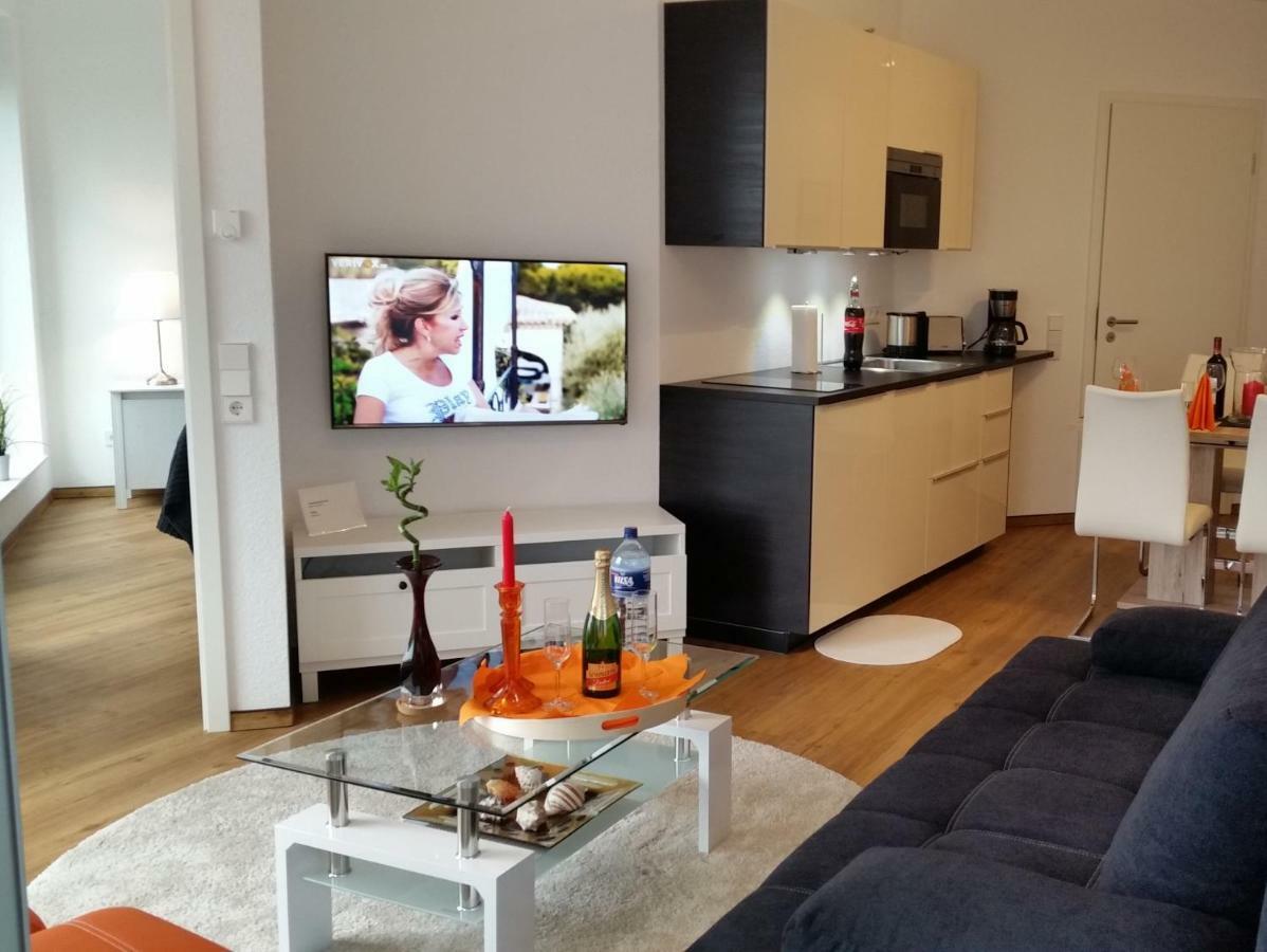 Ferienwohnung Koralle - Am Wasser Bremerhaven Exterior foto